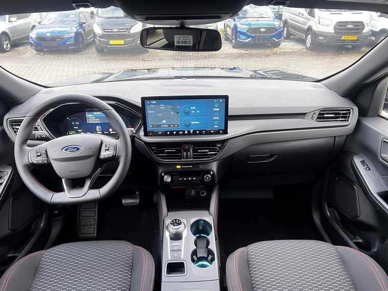 Vehicle Image 16