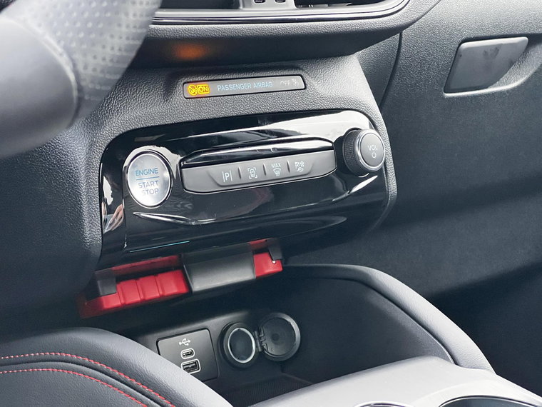 Vehicle Image 26