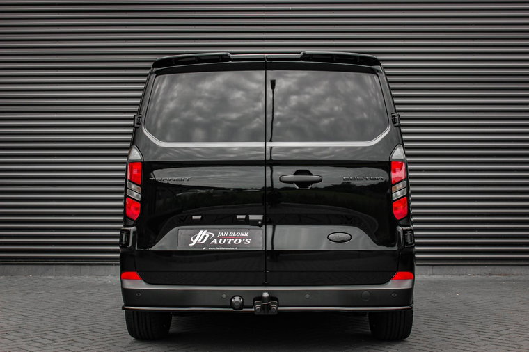 Vehicle Image 40