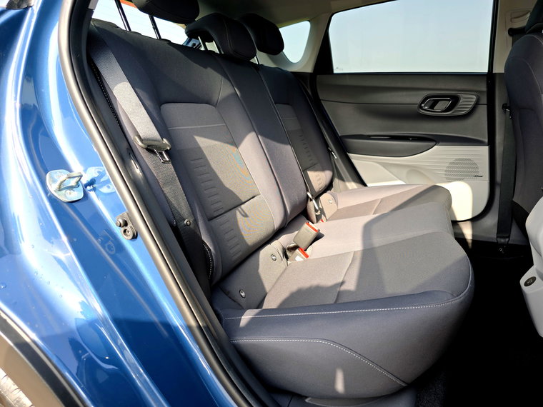 Vehicle Image 36