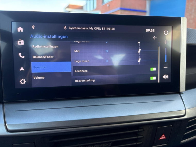 Vehicle Image 38