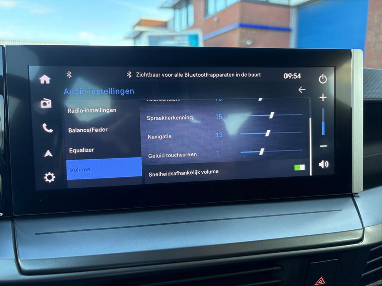 Vehicle Image 40