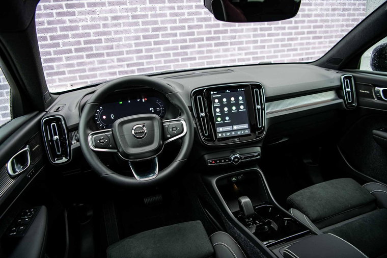 Vehicle Image 16