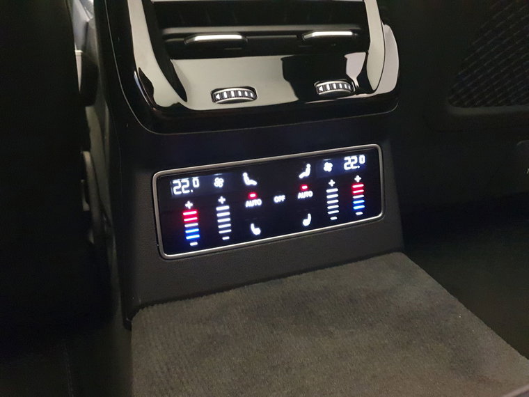 Vehicle Image 27