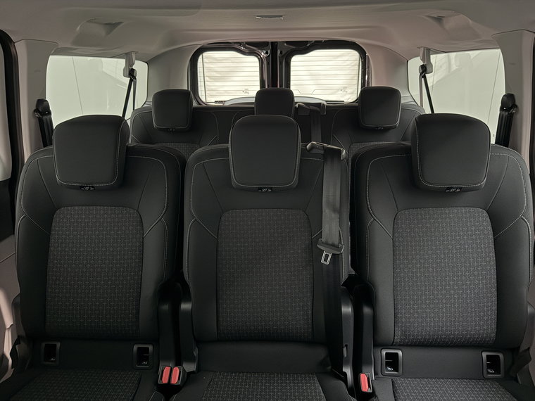 Vehicle Image 26