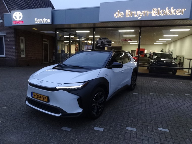 Vehicle Image 22