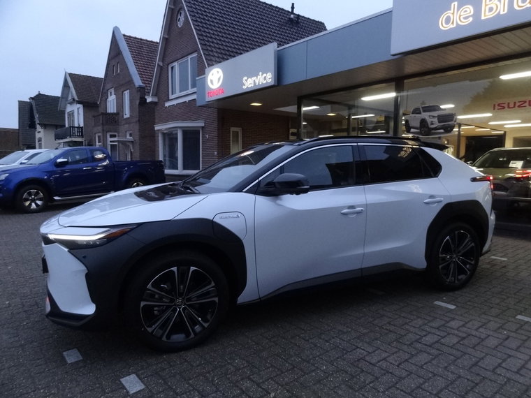 Vehicle Image 27