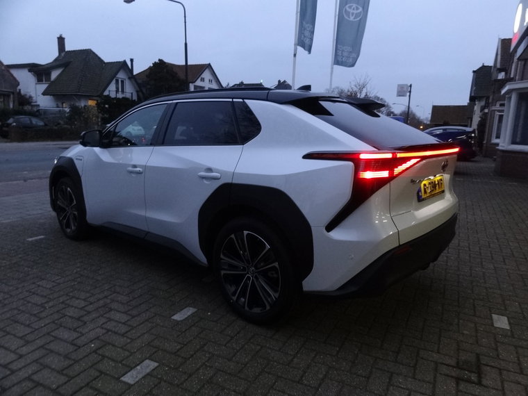 Vehicle Image 31
