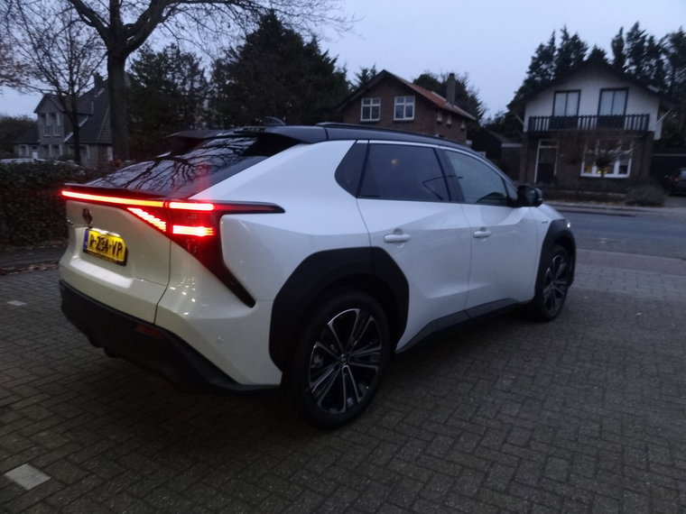 Vehicle Image 33