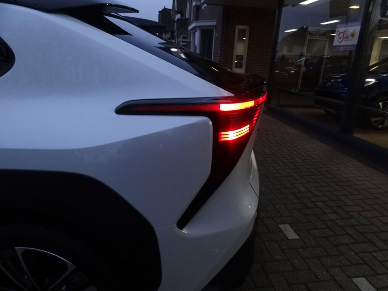Vehicle Image 42