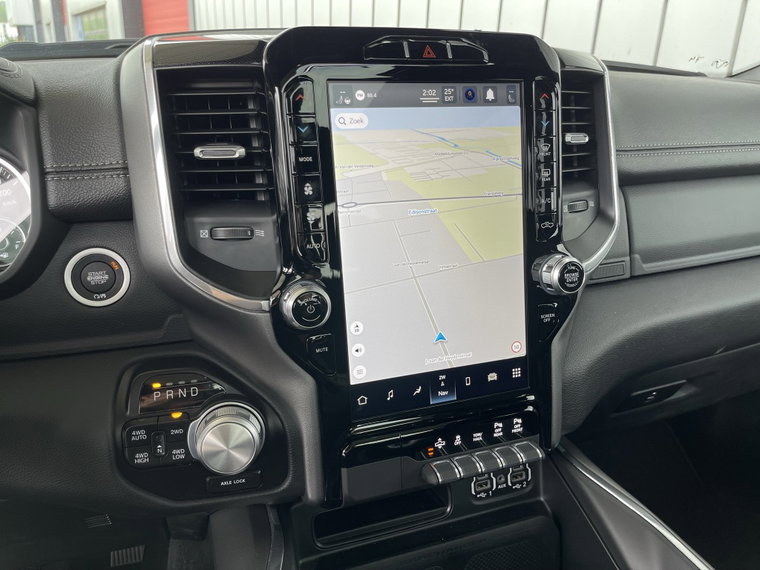 Vehicle Image 22