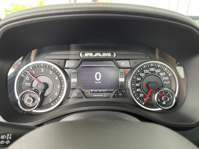 Vehicle Image 26