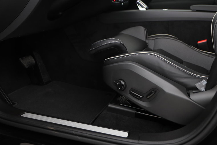 Vehicle Image 41