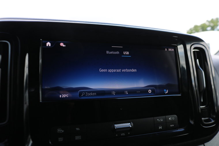 Vehicle Image 38