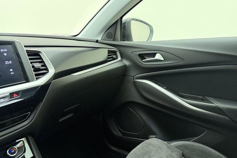 Vehicle Image 37