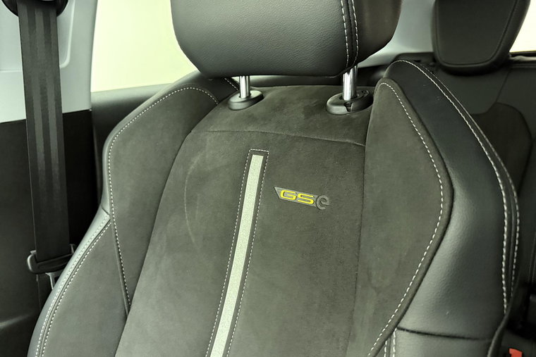 Vehicle Image 38