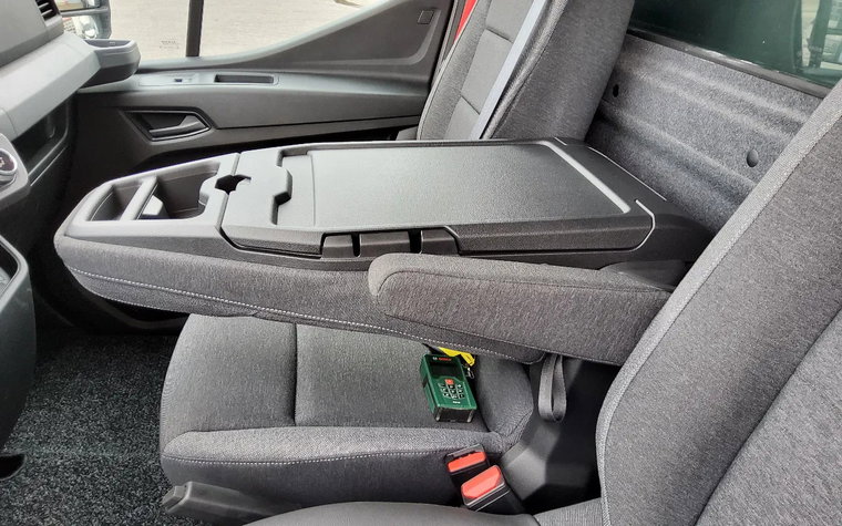 Vehicle Image 21