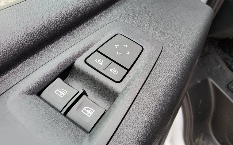 Vehicle Image 23