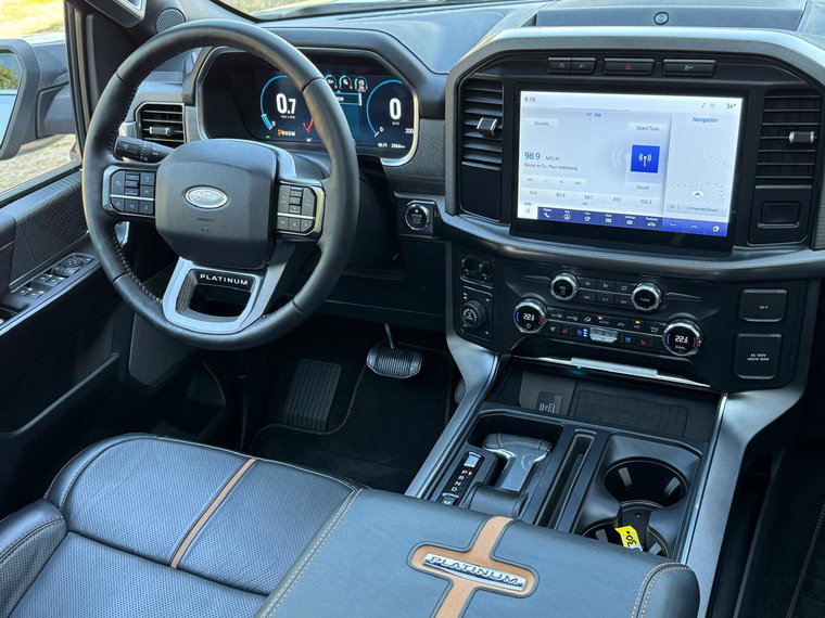 Vehicle Image 21