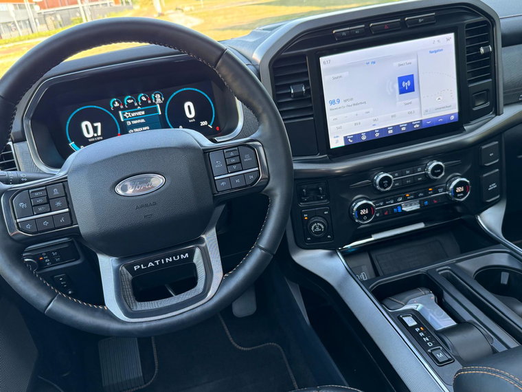 Vehicle Image 28