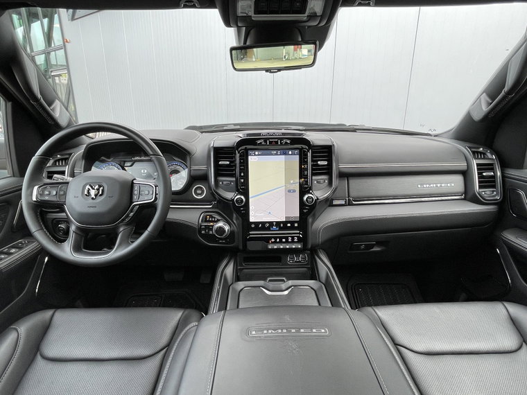 Vehicle Image 41