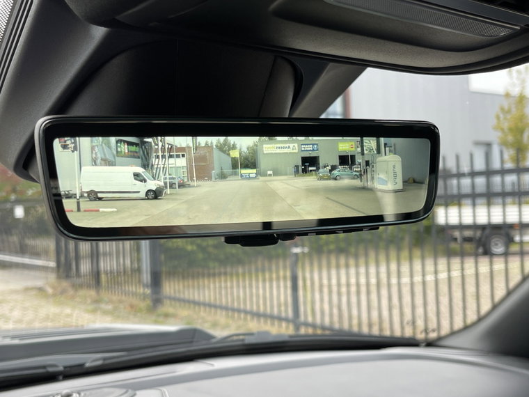 Vehicle Image 45