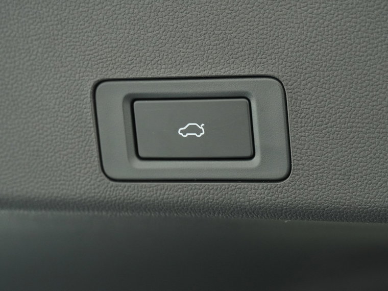 Vehicle Image 39