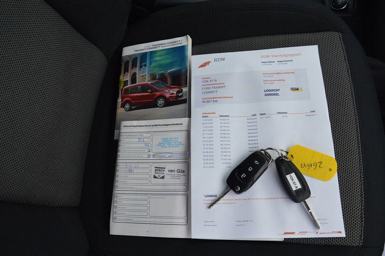 Vehicle Image 8