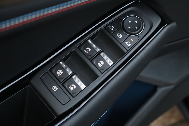 Vehicle Image 37