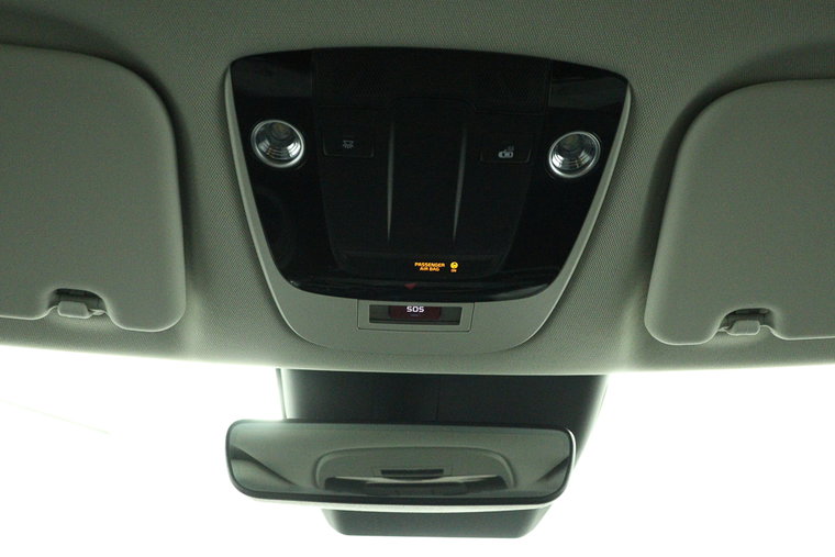 Vehicle Image 32