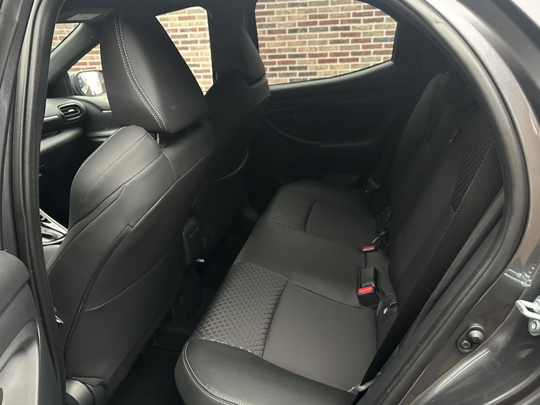 Vehicle Image 26