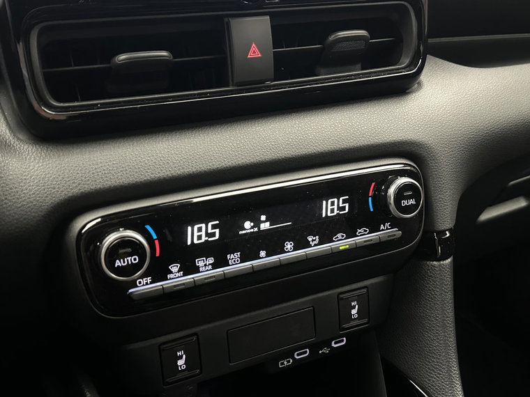 Vehicle Image 32
