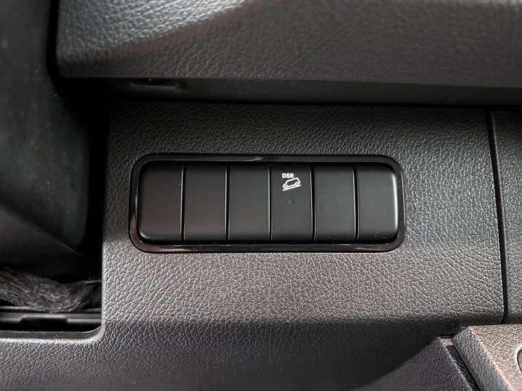Vehicle Image 42