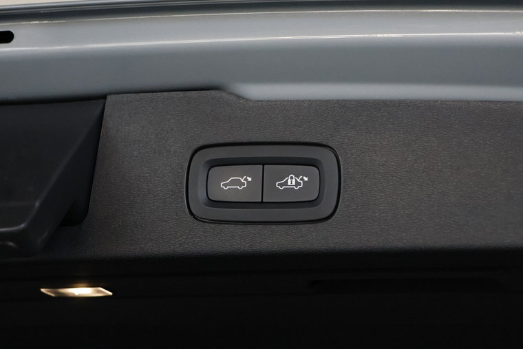 Vehicle Image 27