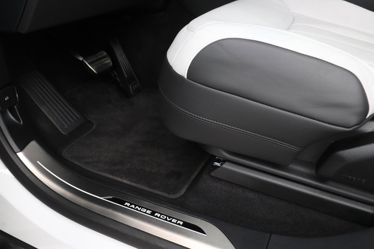 Vehicle Image 60
