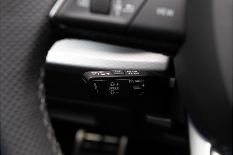 Vehicle Image 40