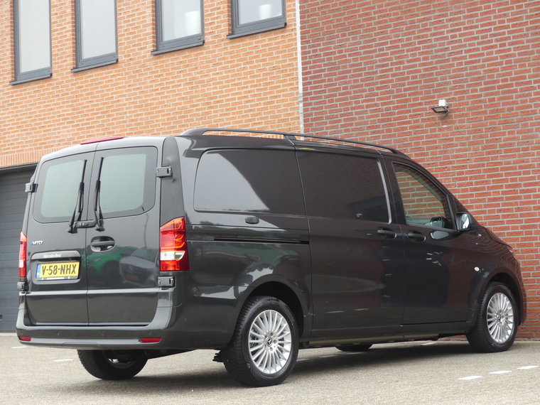 Vehicle Image 27
