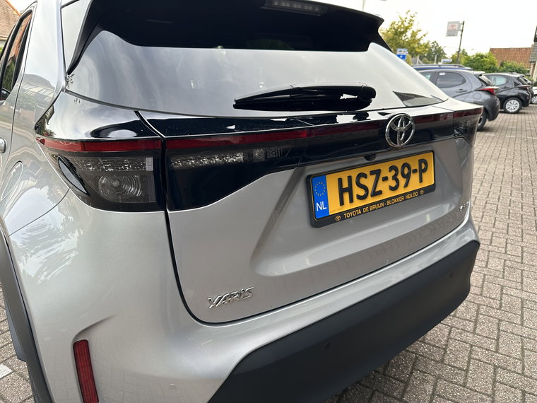 Vehicle Image 21