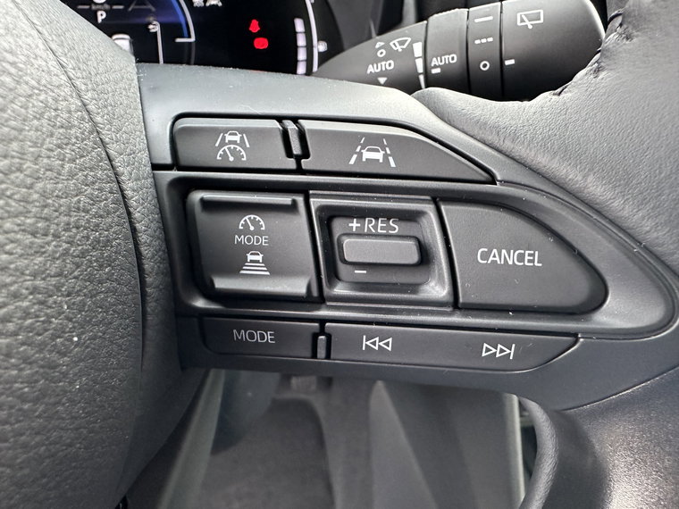 Vehicle Image 30