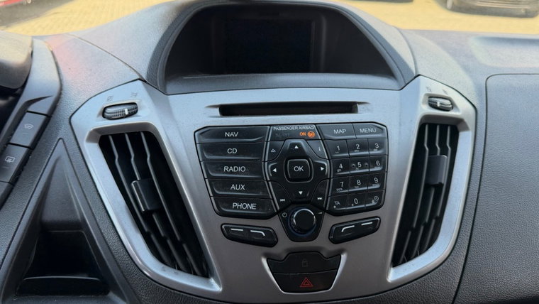 Vehicle Image 22