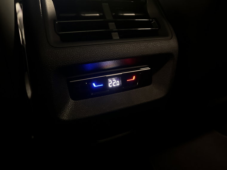Vehicle Image 42