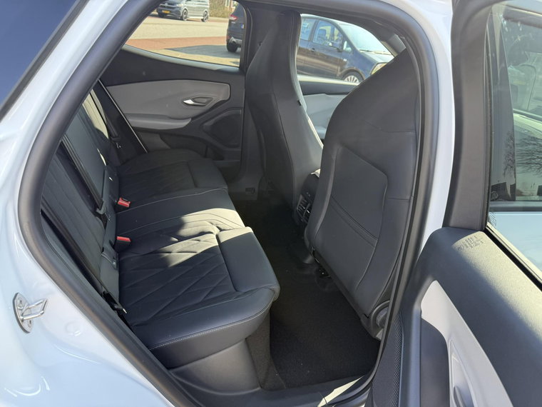 Vehicle Image 31