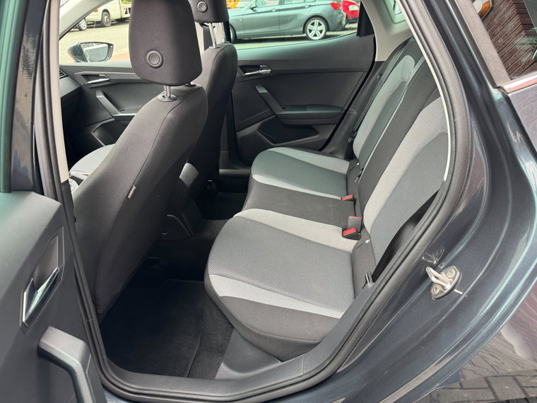 Vehicle Image 17