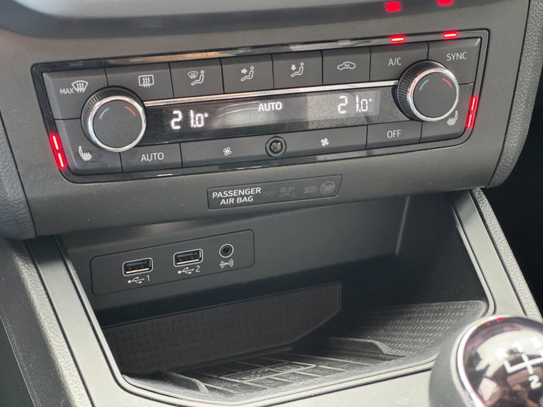 Vehicle Image 22