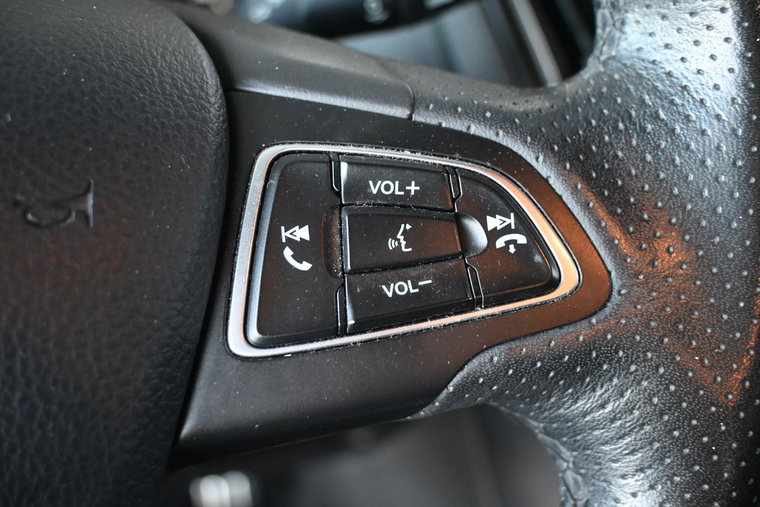 Vehicle Image 24