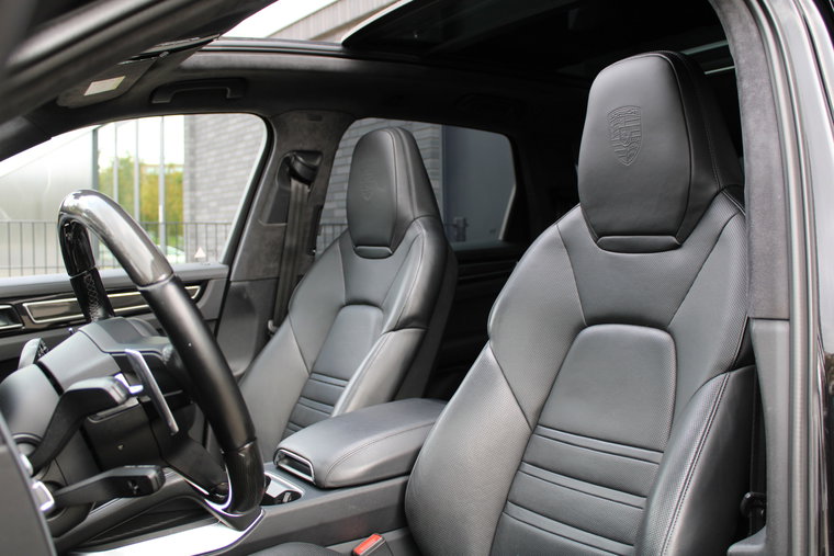 Vehicle Image 19