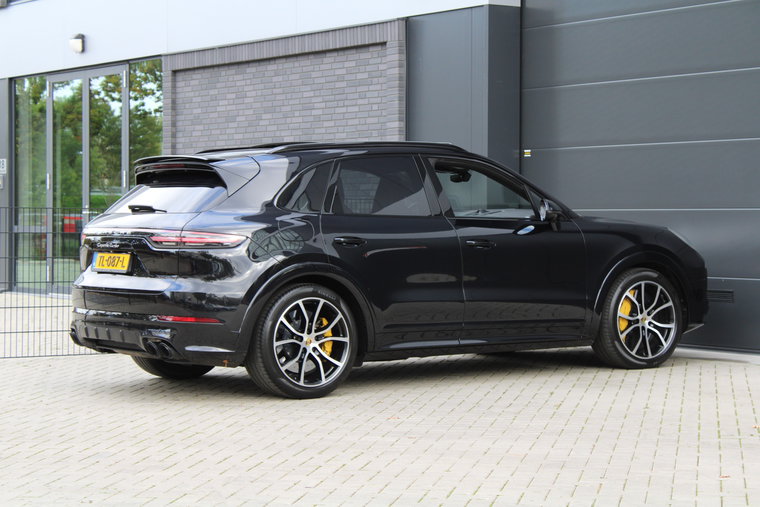 Vehicle Image 24