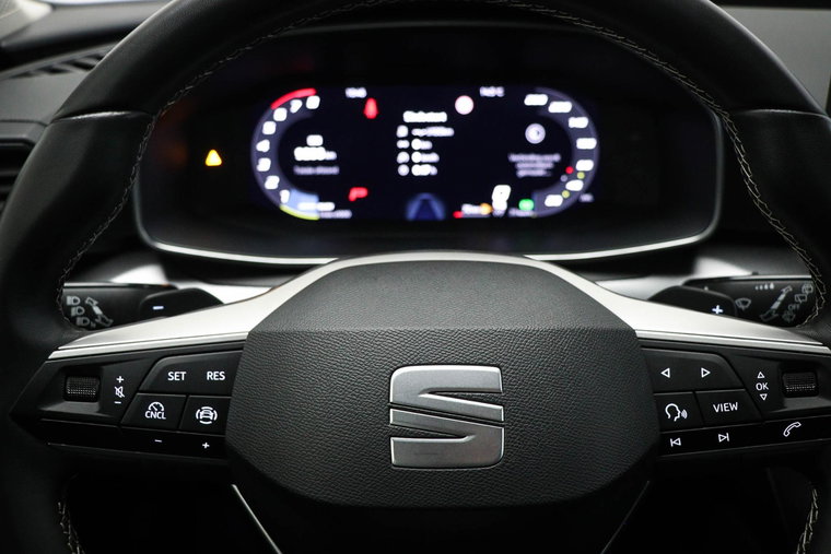 Vehicle Image 35