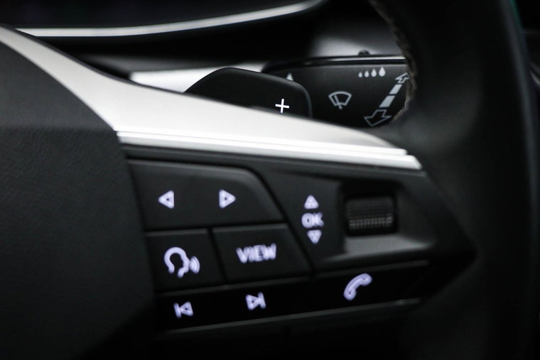Vehicle Image 36