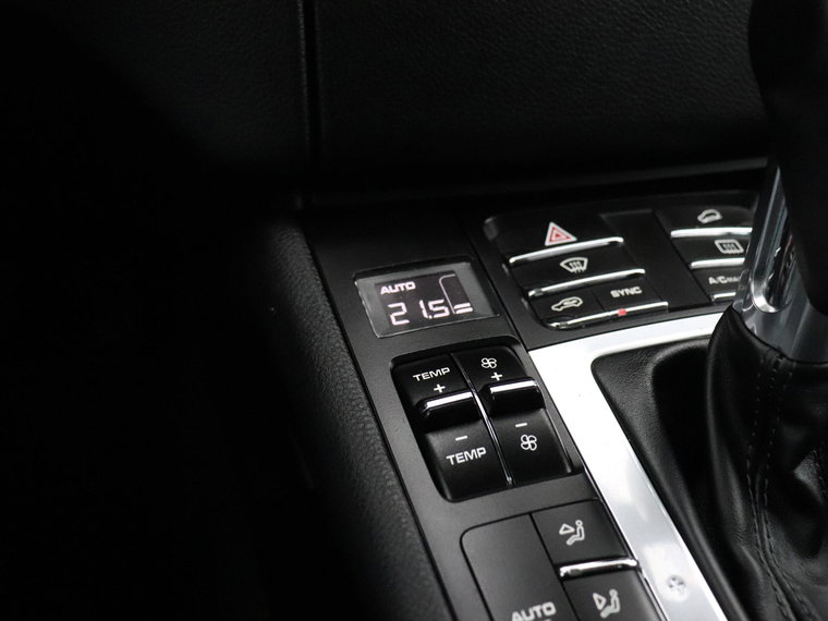 Vehicle Image 27